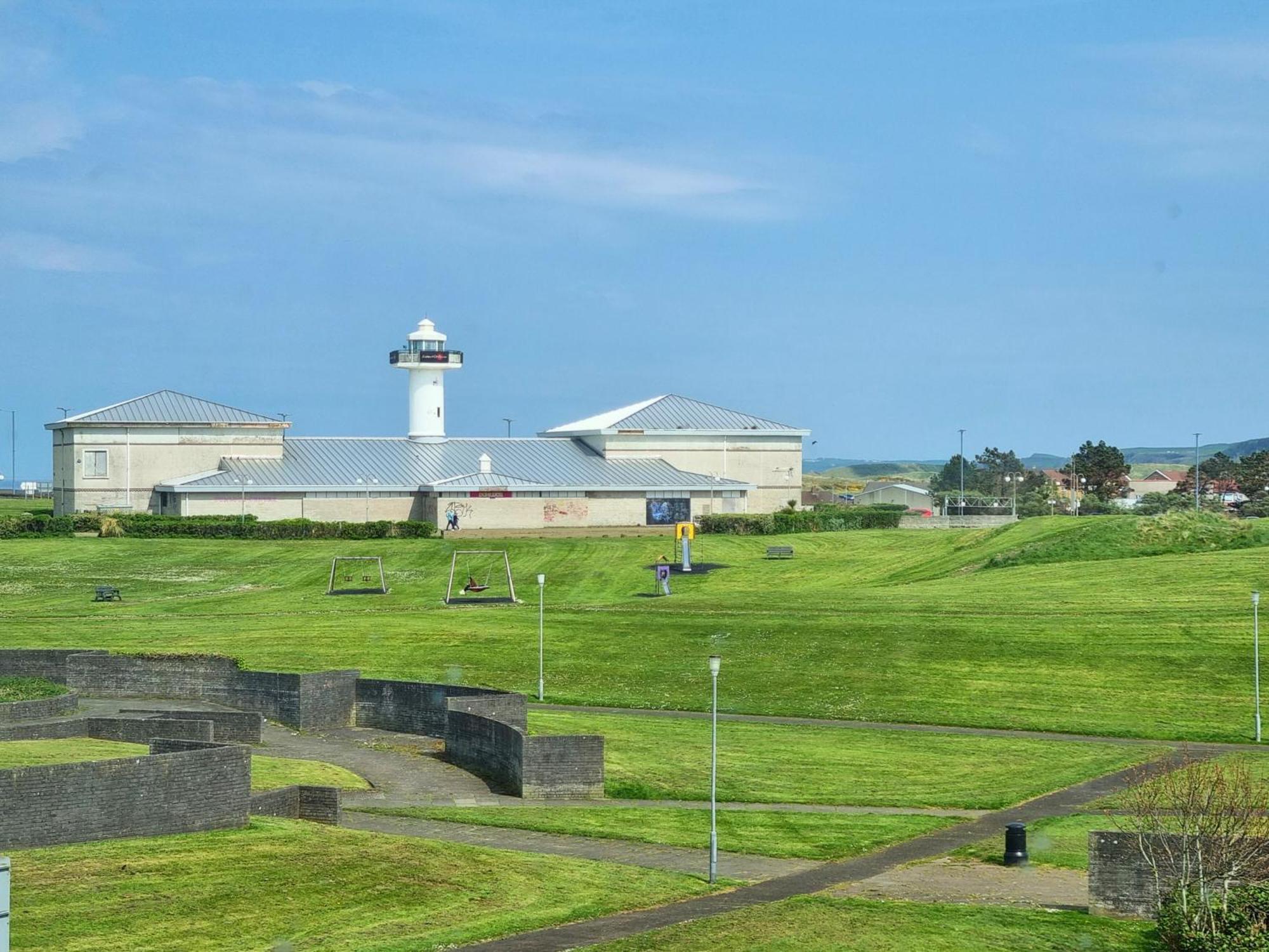 5 Dunluce Park - Portrush By The Sea Appartement Buitenkant foto